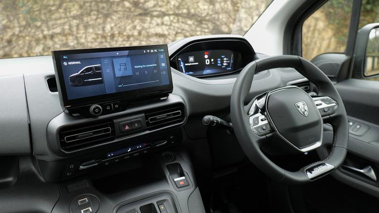 PEUGEOT E-RIFTER ELECTRIC ESTATE 100kW Allure 52kWh 5dr Auto